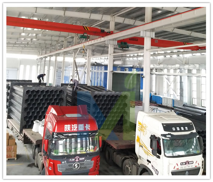 電除霧器方形陽(yáng)極管束發(fā)貨現(xiàn)場(chǎng)